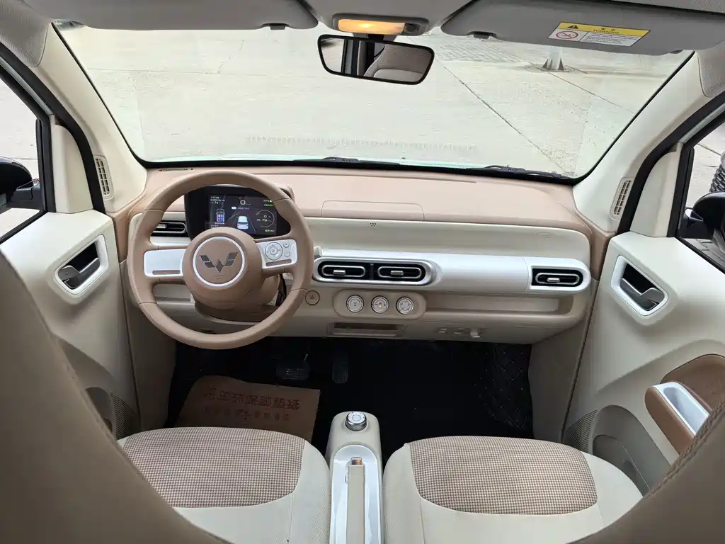 Wuling MINIEV — миниатюра 7