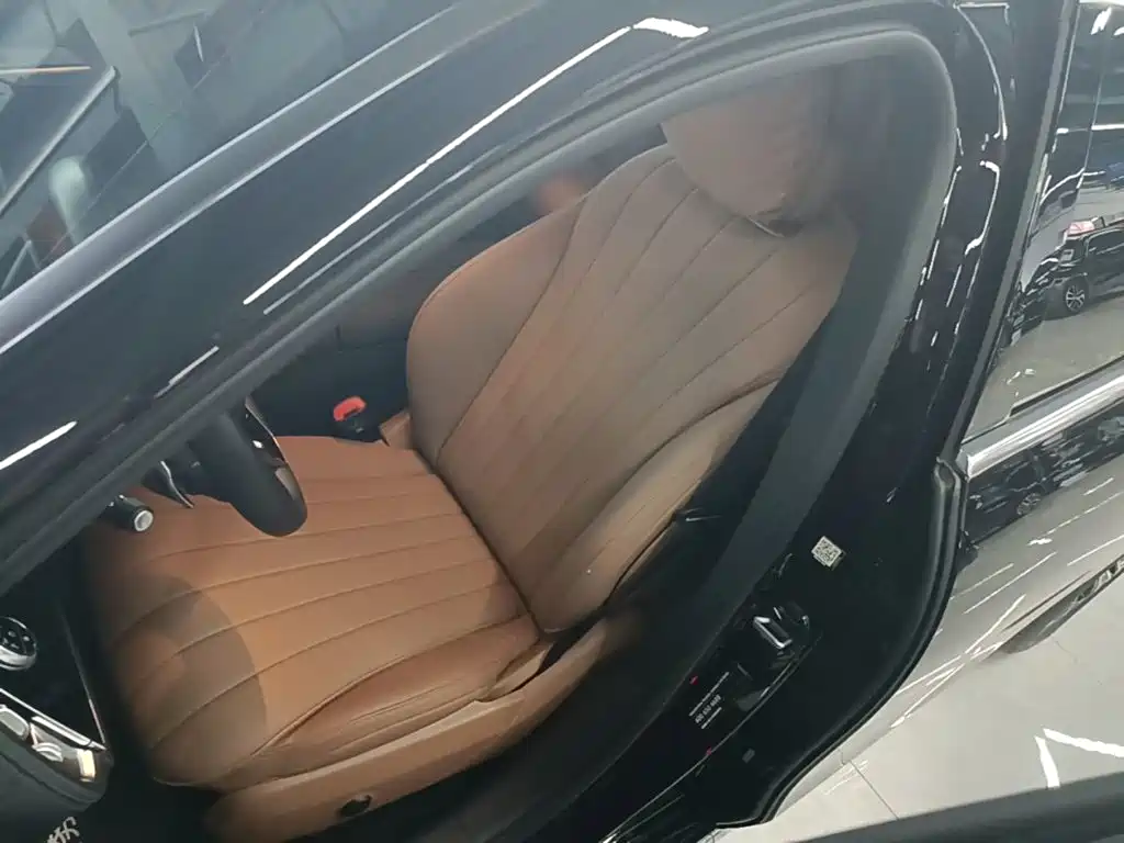 Mercedes-Benz E-Class New Energy — миниатюра 15