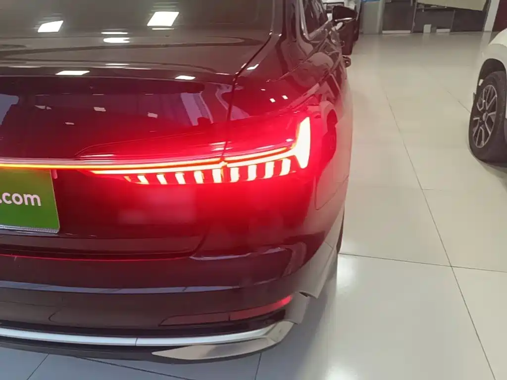 Audi A6L — миниатюра 8