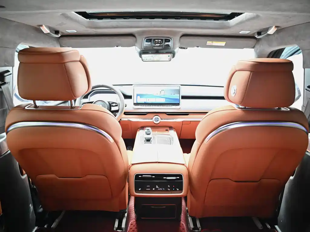 TANK TANK 700 NEW ENERGY