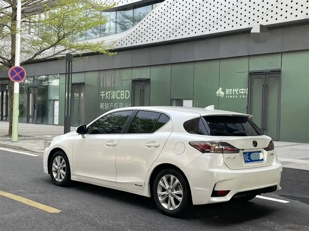 LEXUS CT