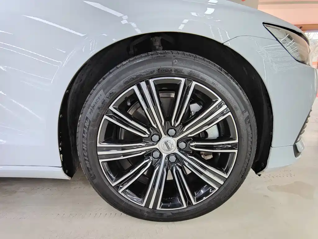 VOLVO S60 PLUG IN HYBRID