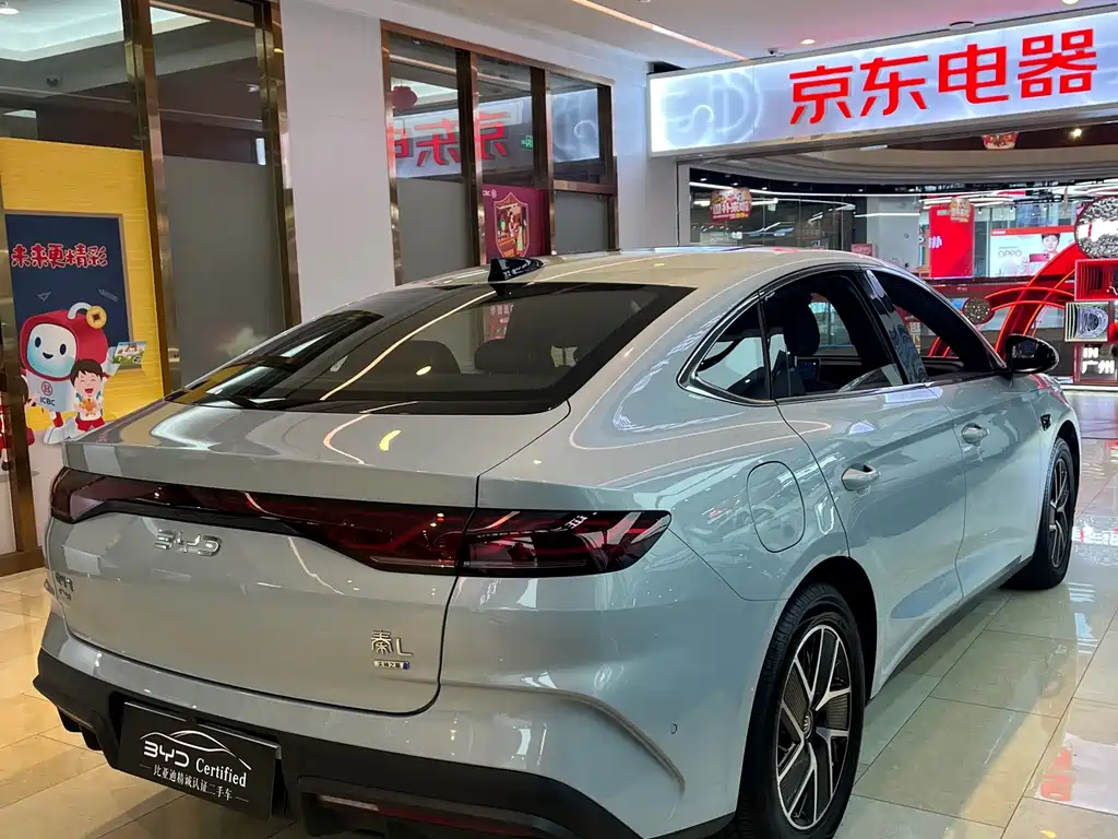 BYD QIN L