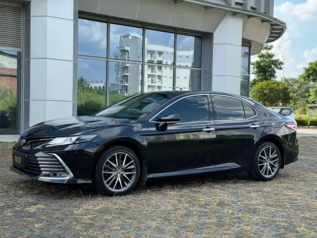 TOYOTA CAMRY 2022