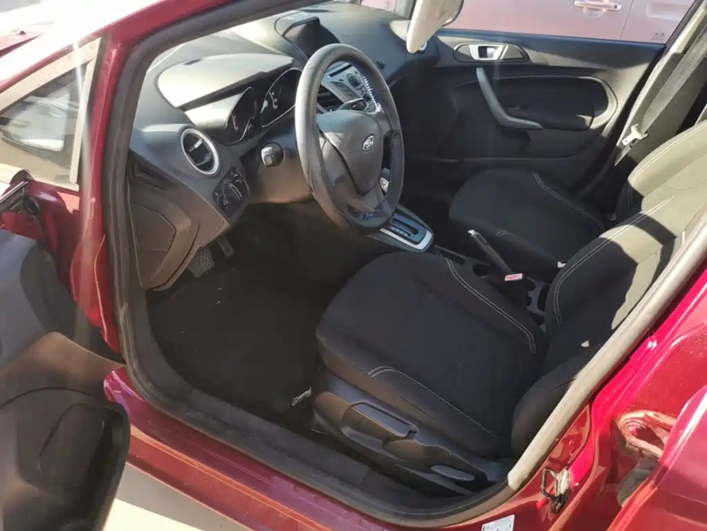Ford Fiesta — миниатюра 16