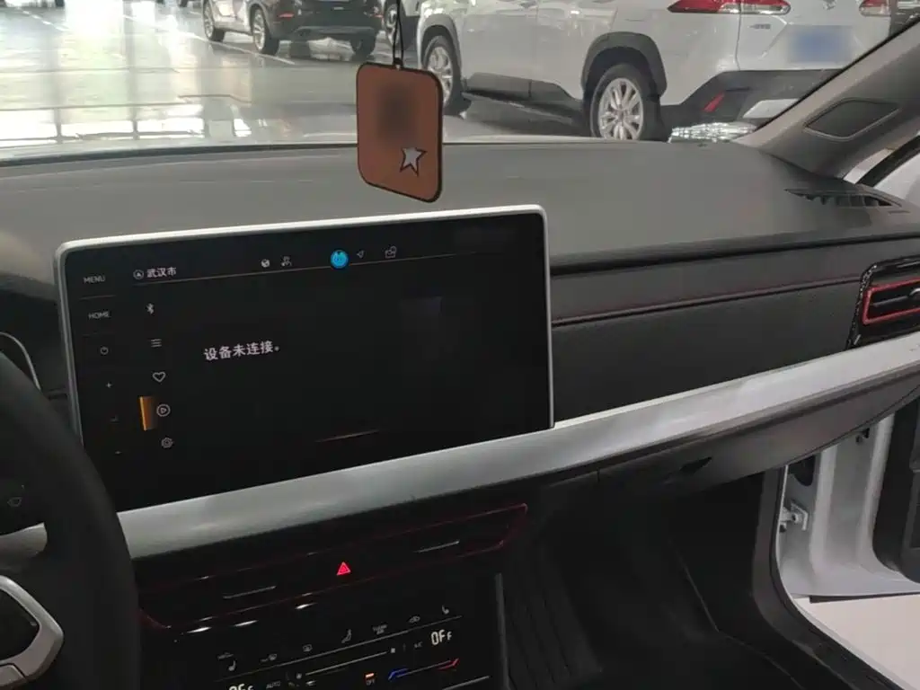 Volkswagen Lavida — миниатюра 10
