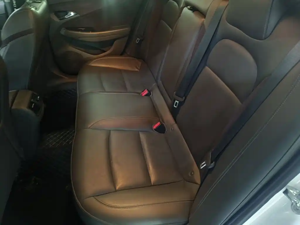 Chevrolet Malibu — миниатюра 17