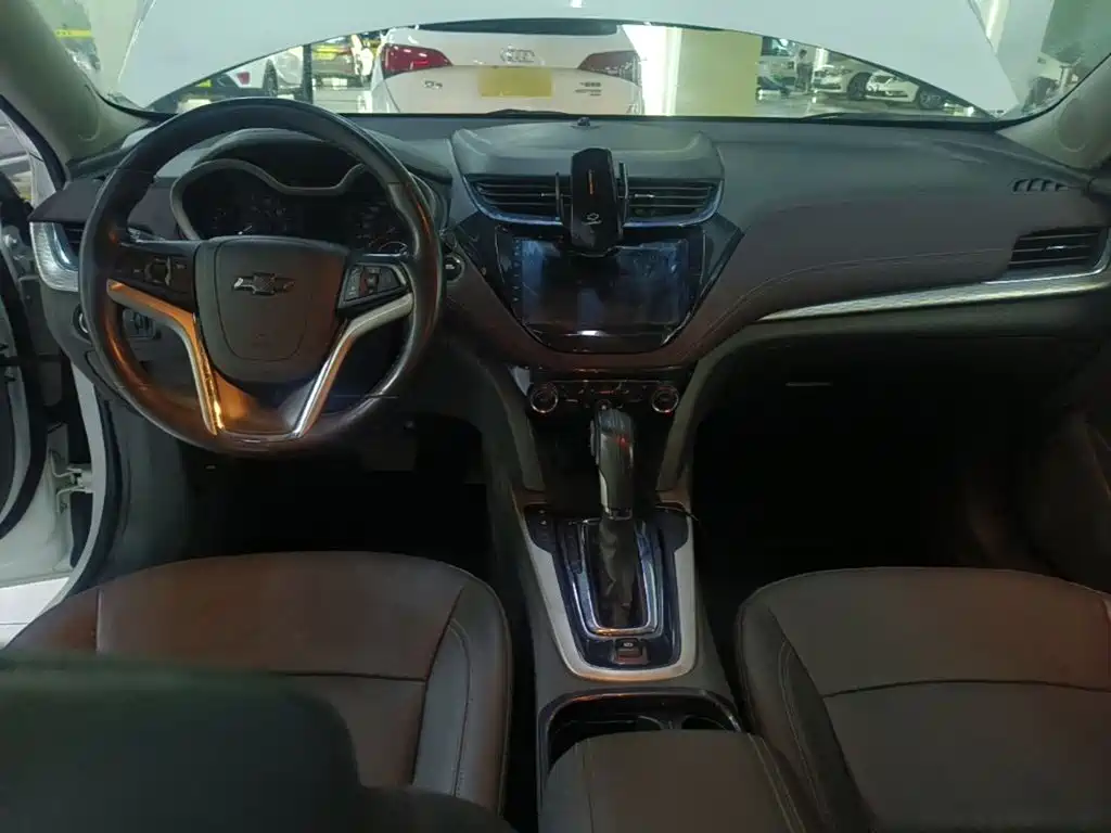 Chevrolet Malibu — миниатюра 10