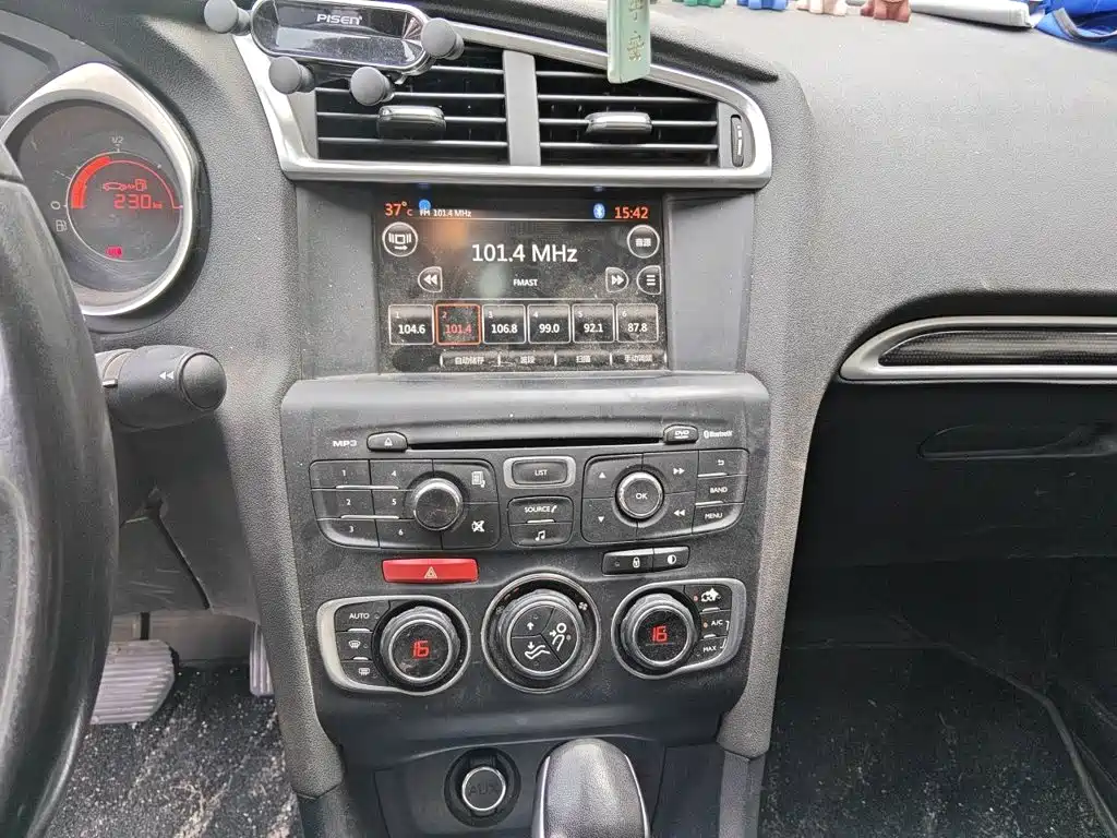 Citroen C4L — миниатюра 14
