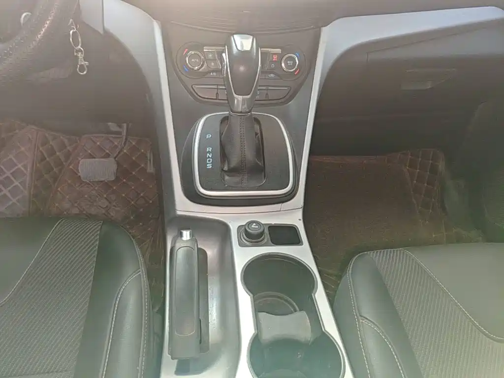 Ford Kuga — миниатюра 14