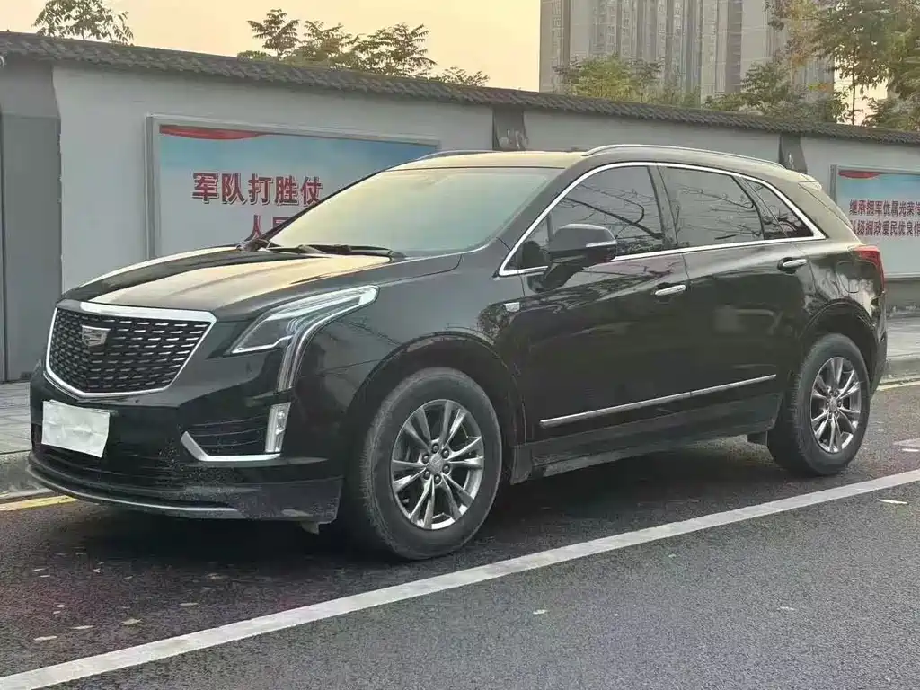 CADILLAC XT5