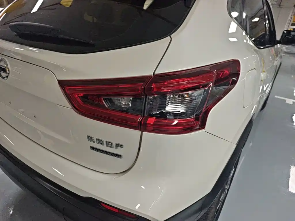Nissan Qashqai — миниатюра 8