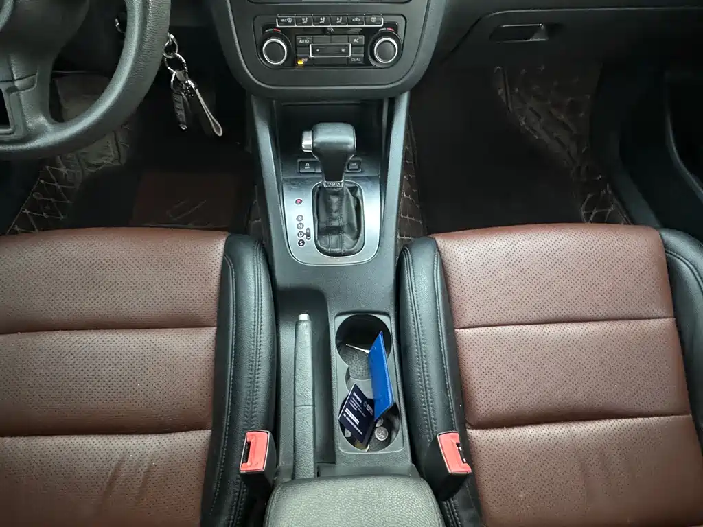 Volkswagen Sagitar — миниатюра 15