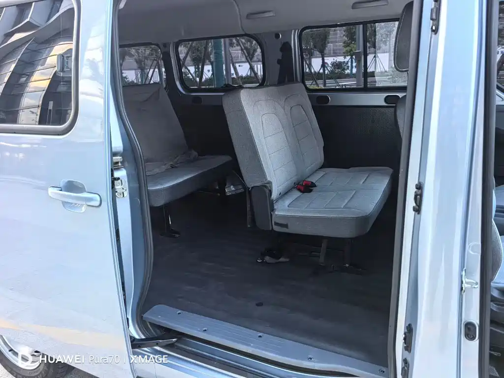 Wuling Yangguang — миниатюра 7