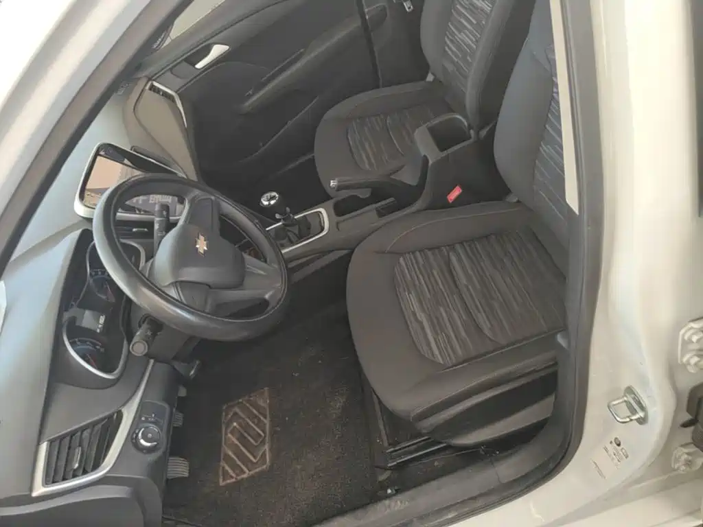Chevrolet Cavalier — миниатюра 15