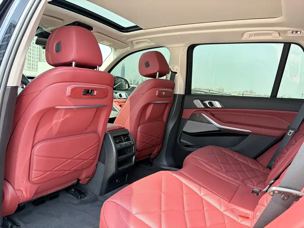 BMW X5 2025 xDrive 30Li Premium M Sport