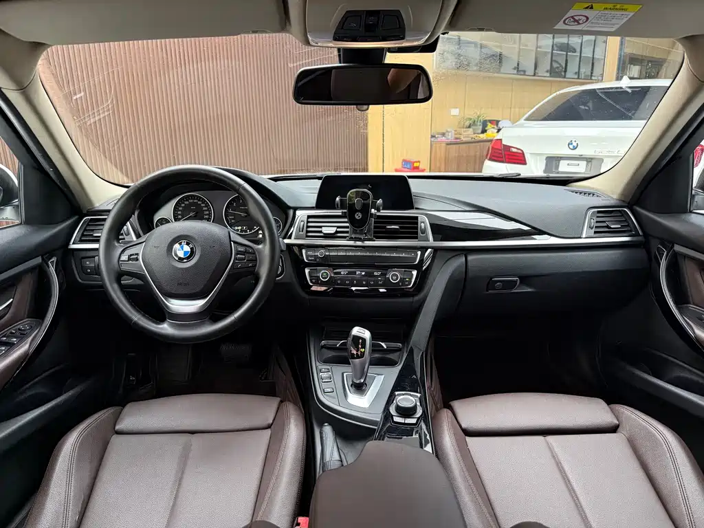 BMW 3 Series — миниатюра 15