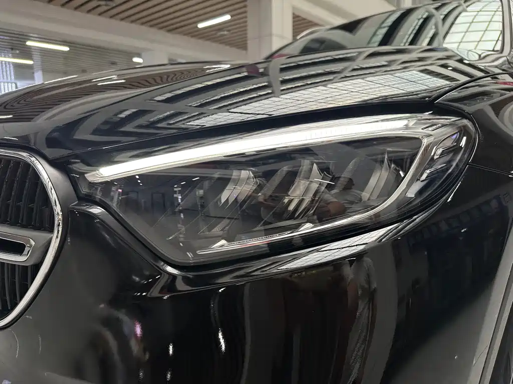 Mercedes-Benz GLC — миниатюра 16