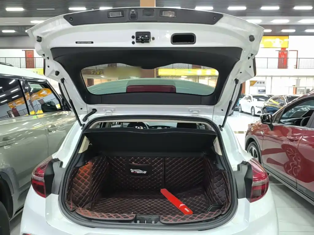 Geely Emgrand GS — миниатюра 19