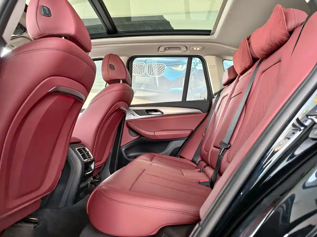 BMW iX3 — миниатюра 12