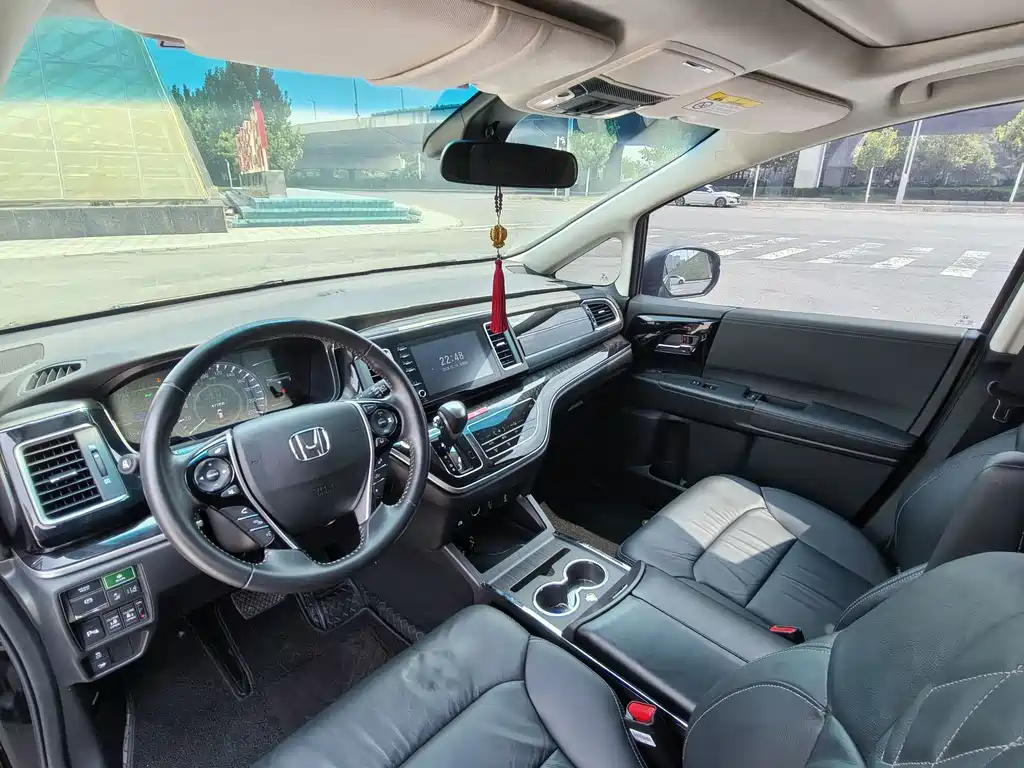 Honda Elysion — миниатюра 14