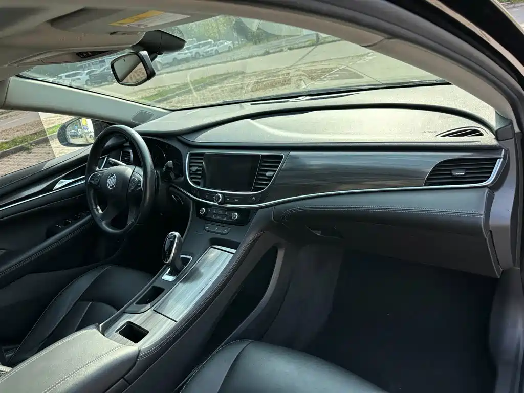 Buick LaCrosse — миниатюра 17