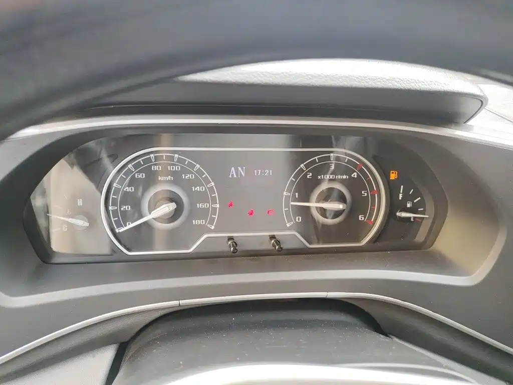 Maxus V80 — миниатюра 4