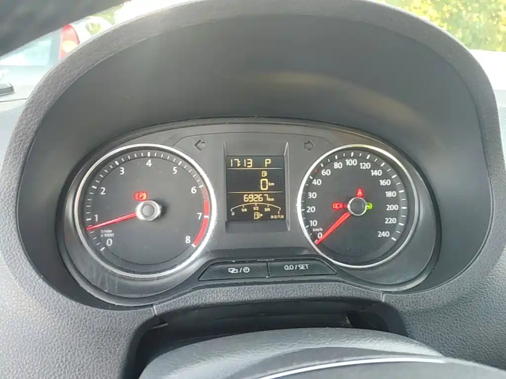 Volkswagen Polo — миниатюра 12
