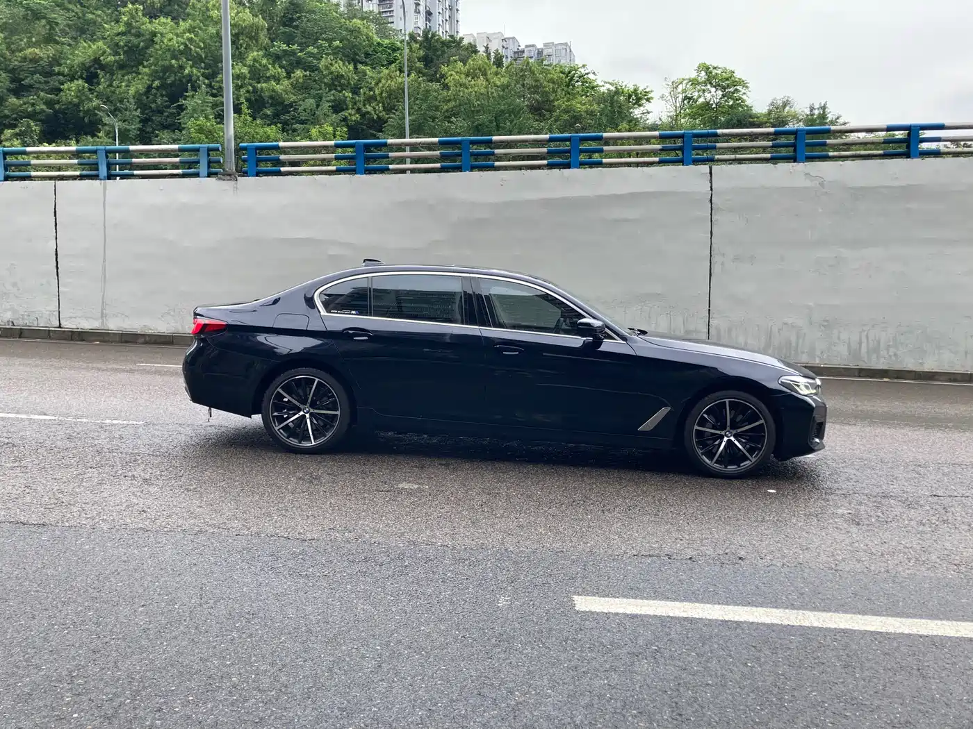 BMW 5 series 2021 Синий из Китая, фото 3