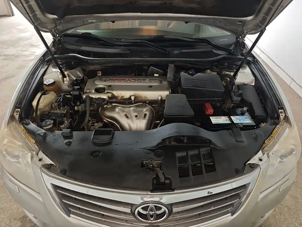 Toyota Camry — миниатюра 11