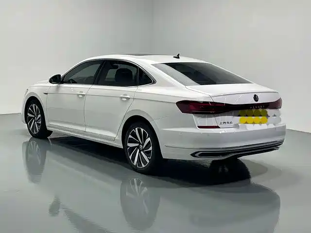 Volkswagen Passat — миниатюра 13