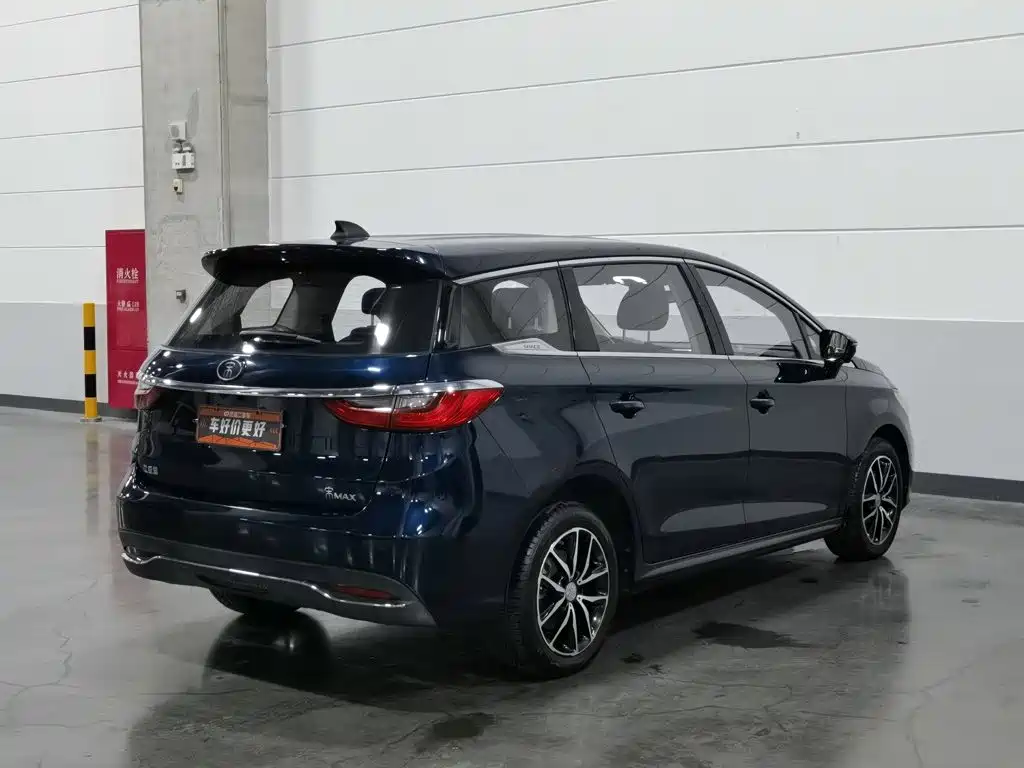 BYD MAX — миниатюра 2