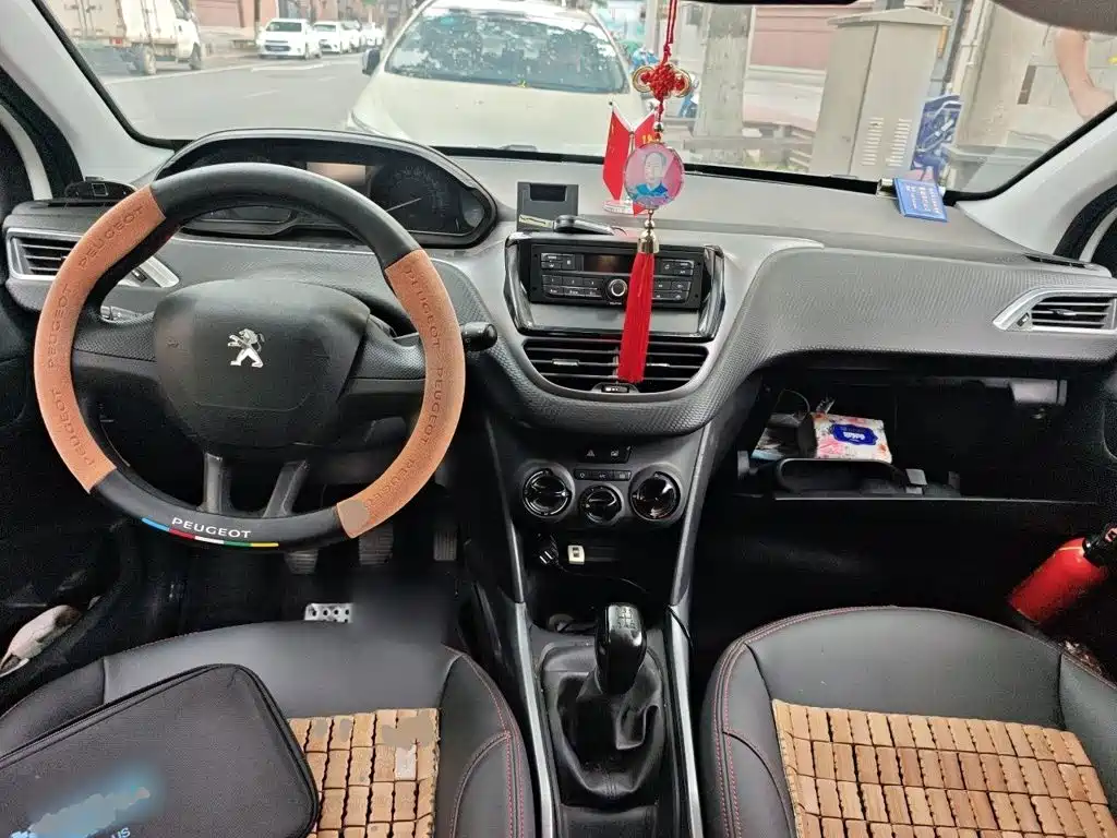 Peugeot 2008 — миниатюра 5