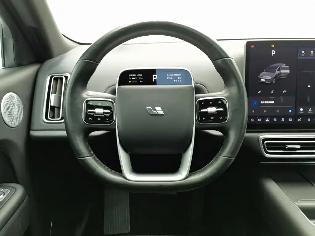 Li Auto Li L8 — миниатюра 11