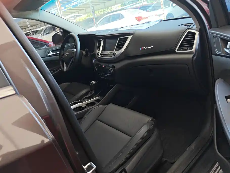 Hyundai Tucson — миниатюра 8