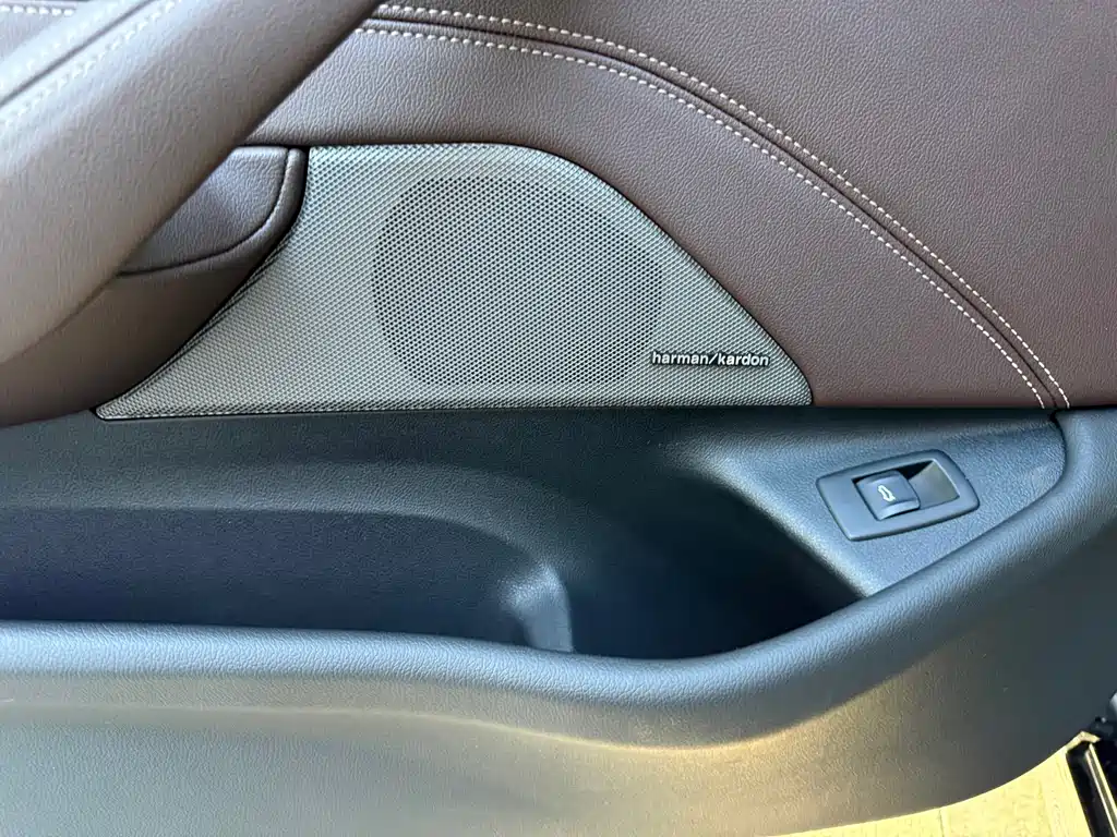 BMW 5 Series — миниатюра 19