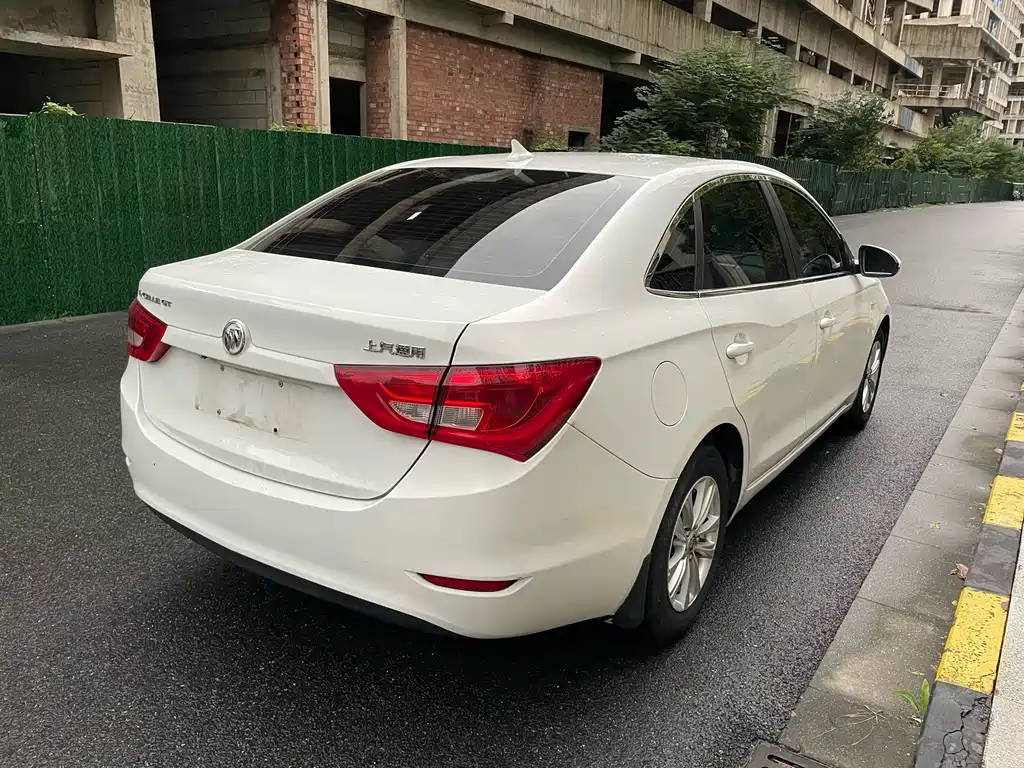 Buick Excelle — миниатюра 8