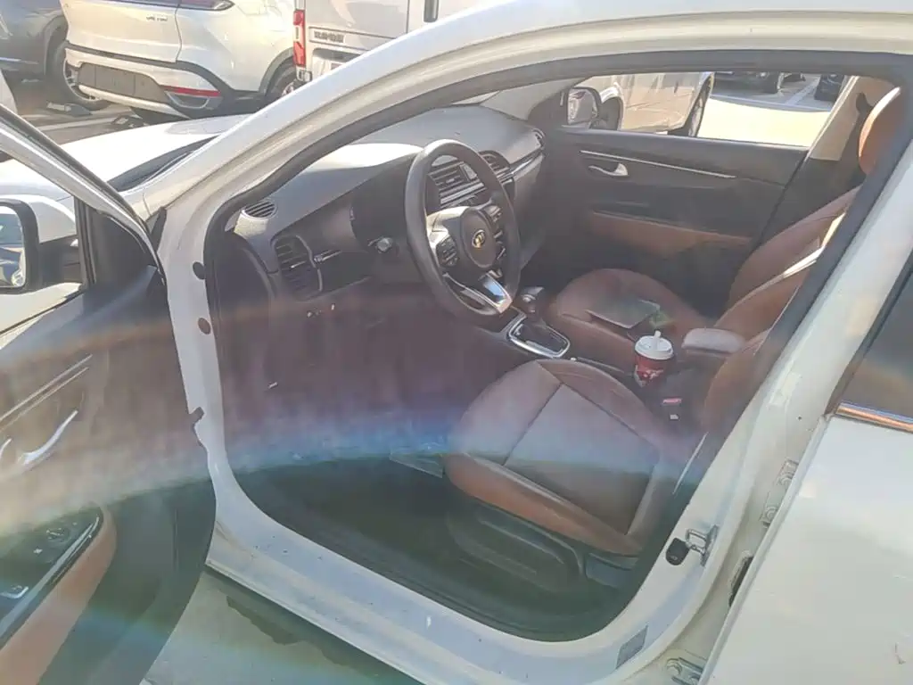 Kia KX Cross — миниатюра 21