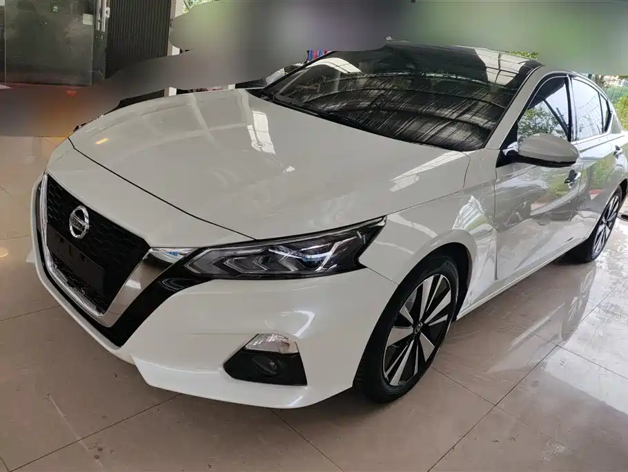 Nissan Teana 2022