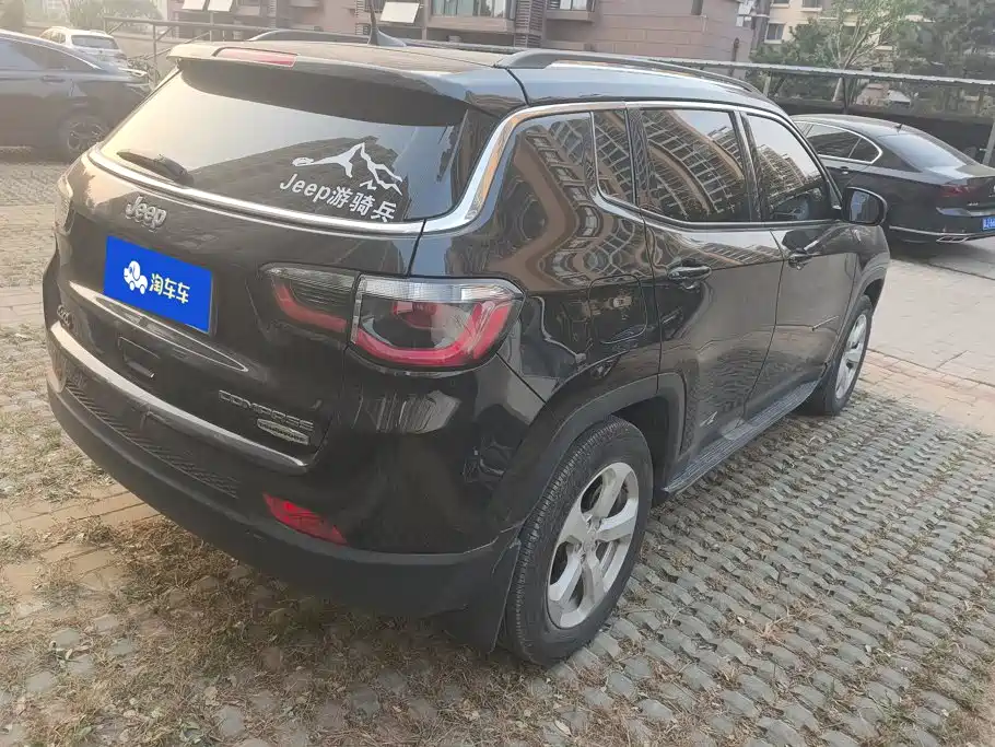 Jeep Compass — миниатюра 3