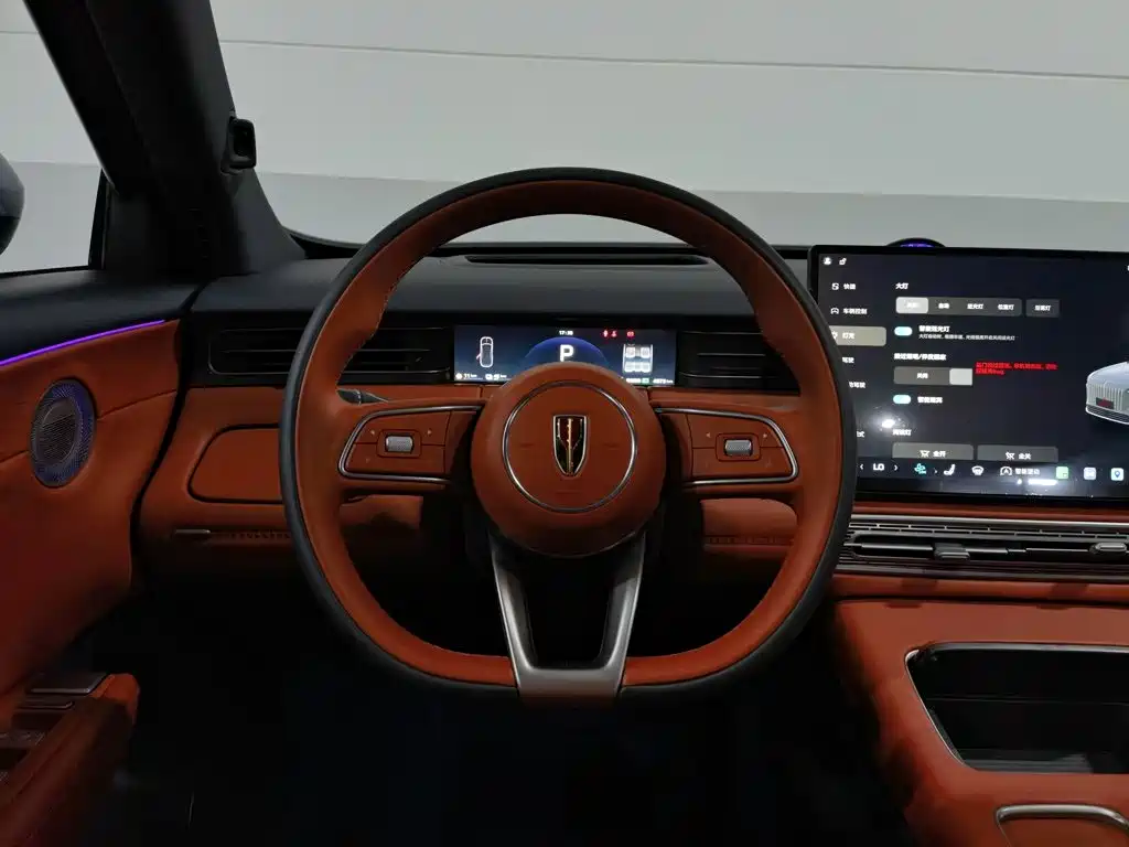 Hongqi Hongqi HS6 PHEV — миниатюра 11