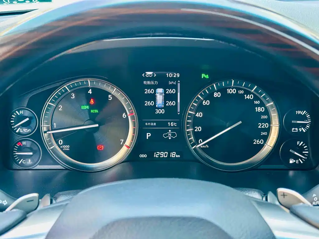Lexus LX — миниатюра 11