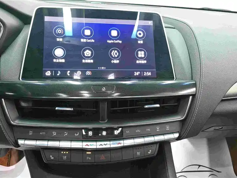 Cadillac CT5 — миниатюра 9