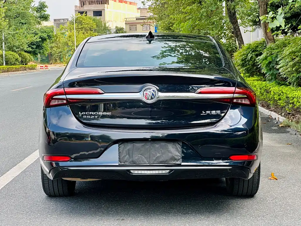 Buick LaCrosse — миниатюра 5