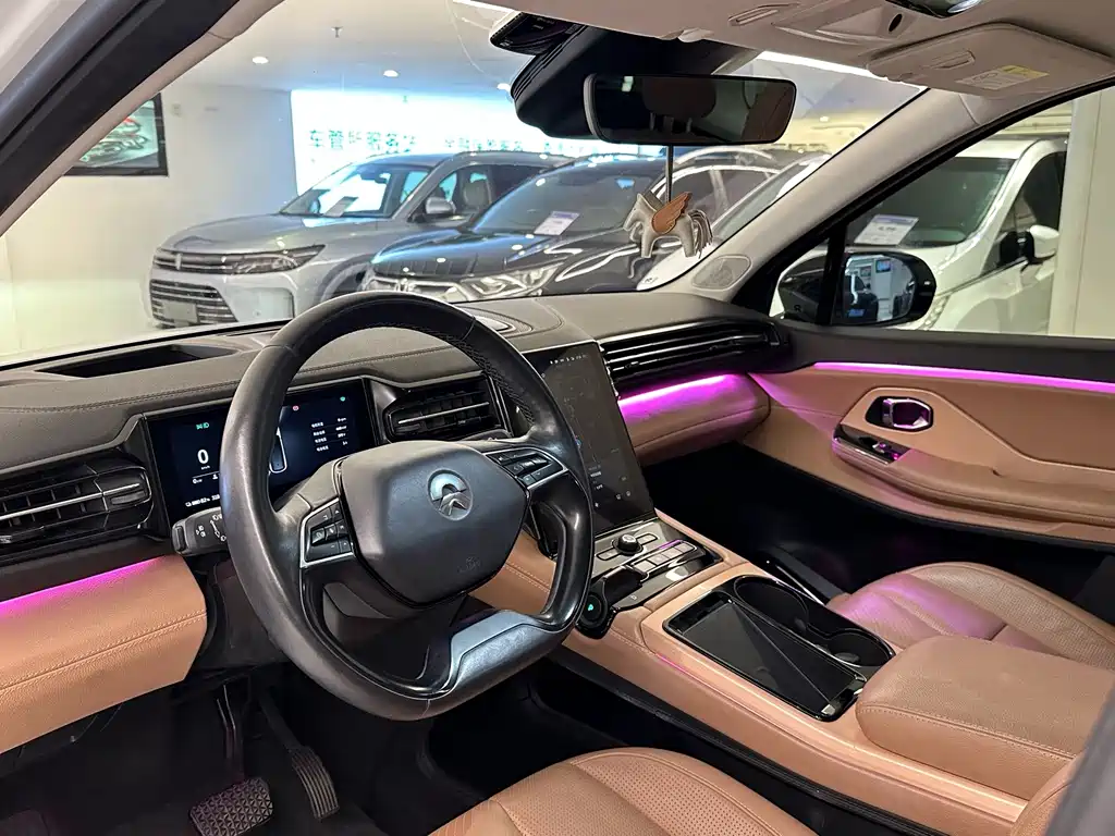 NIO ES8 — миниатюра 9