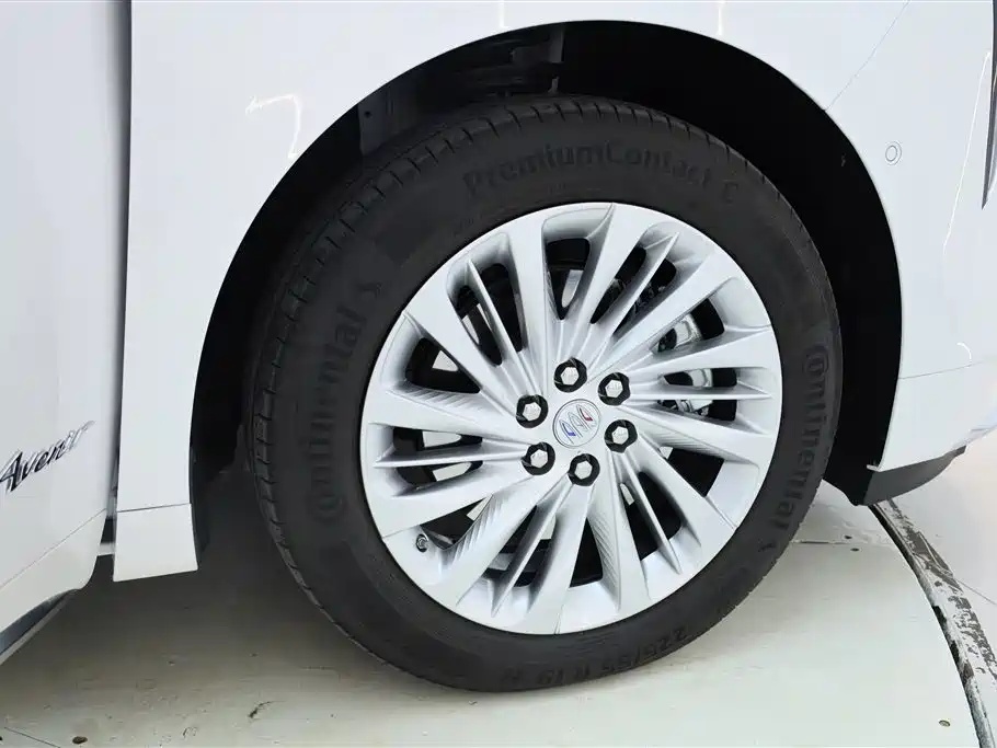 Buick Century 2025 2.0T мест