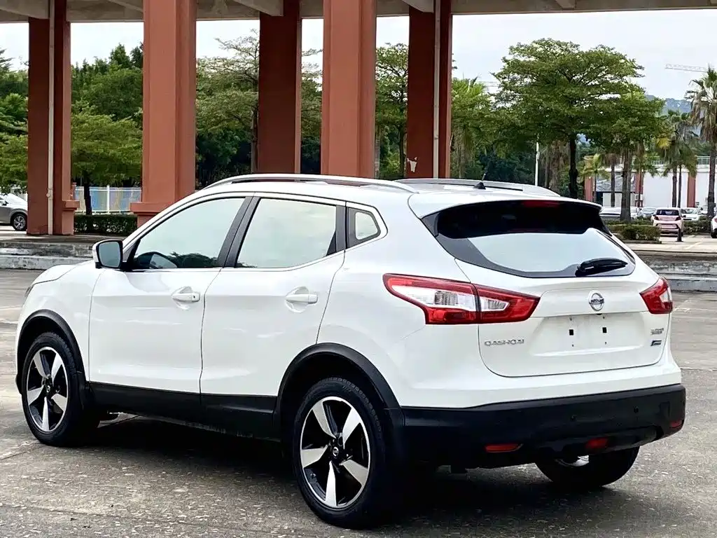 Nissan Qashqai — миниатюра 9