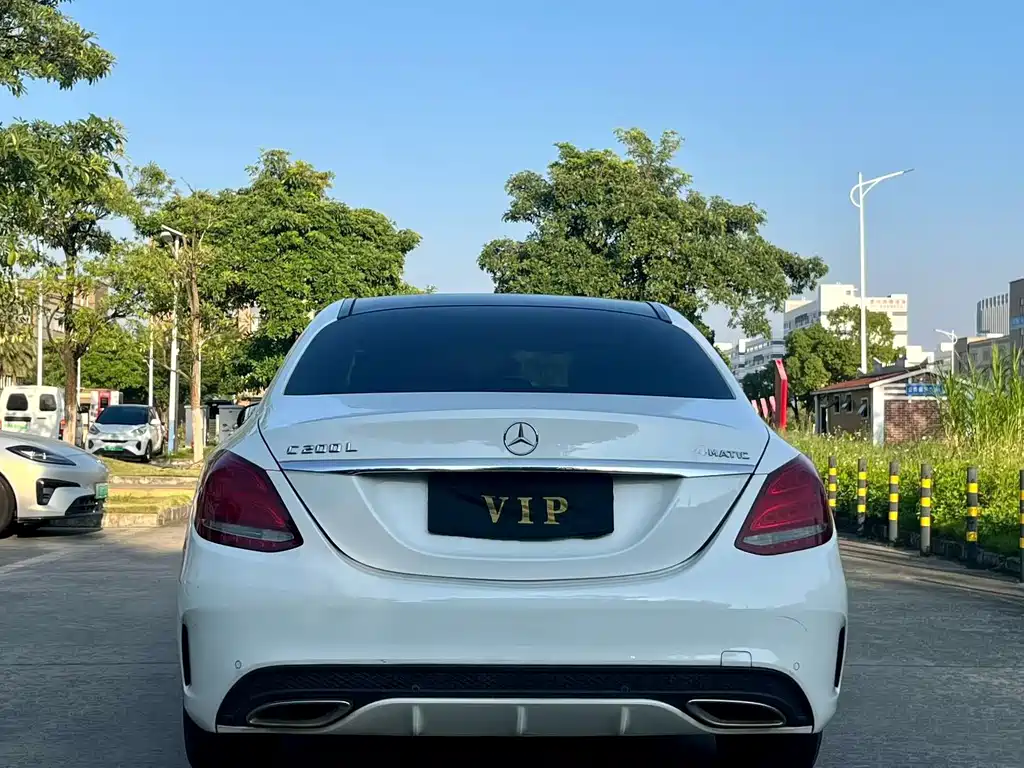 Mercedes-Benz C-Class — миниатюра 8