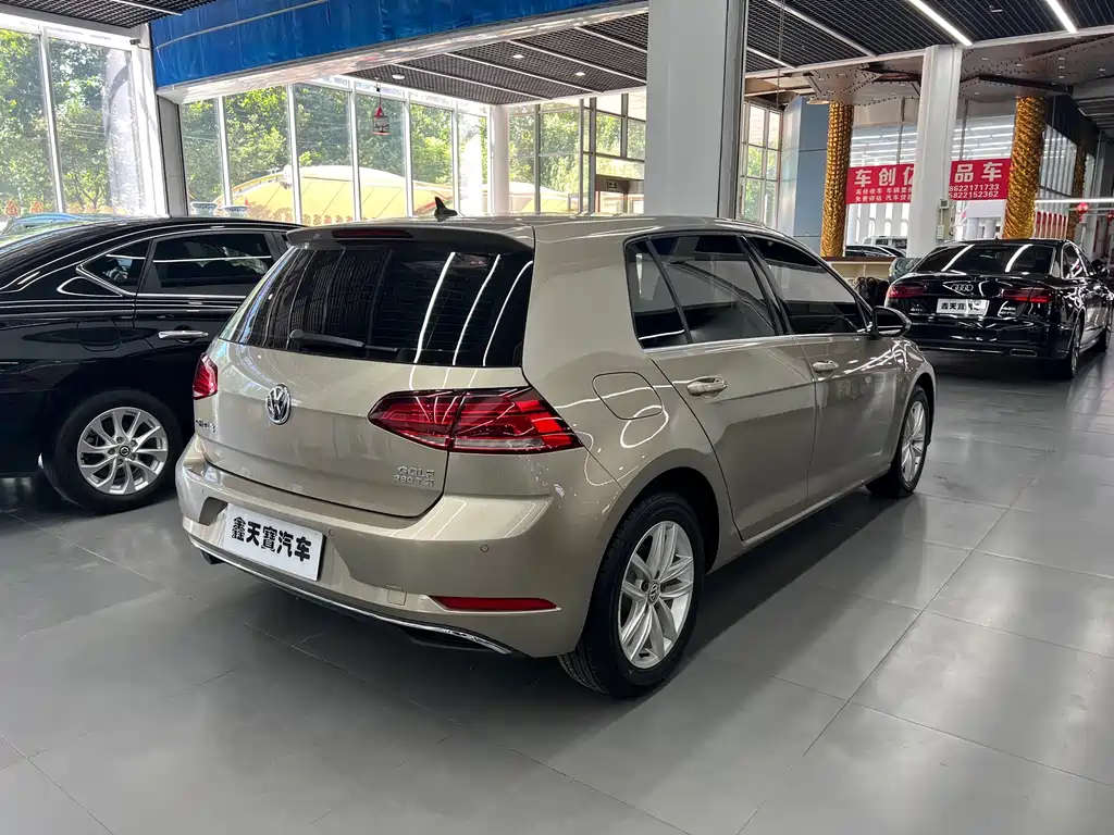 Volkswagen Golf — миниатюра 3
