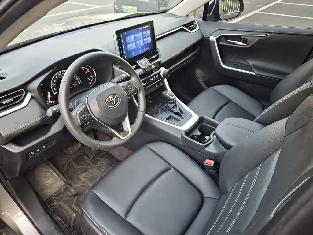 Toyota RAV4 — миниатюра 14